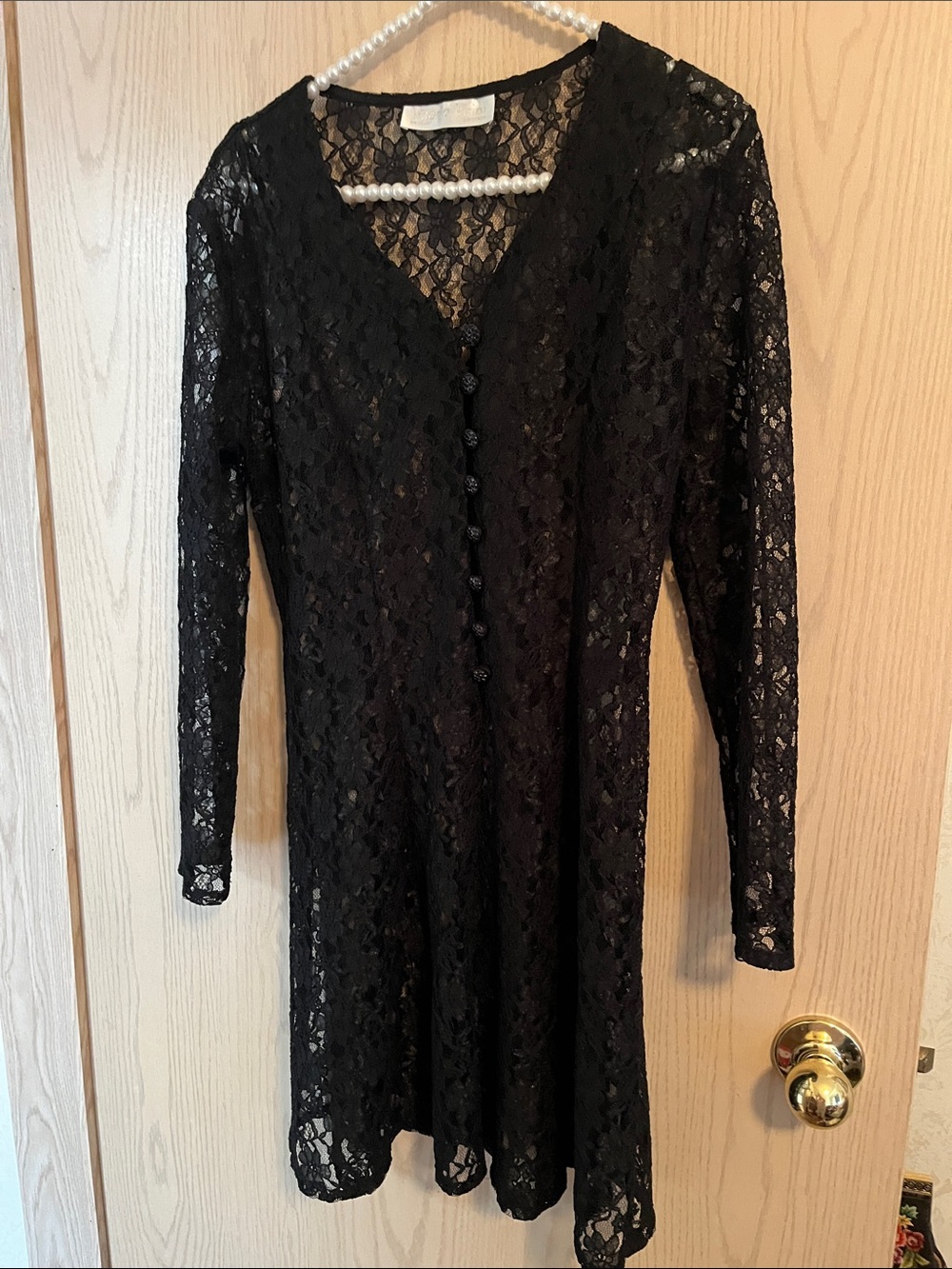 Black Floral Lace Long-Sleeve Dress